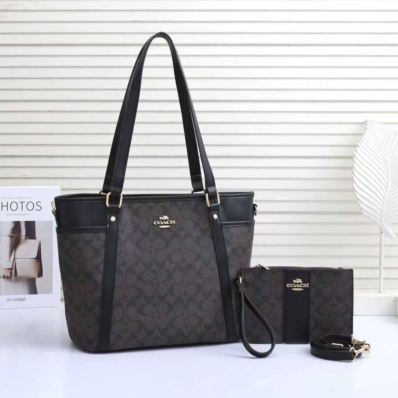 Coach
good quality
100 dhs❣️

Zain200
♥️♥️♥️