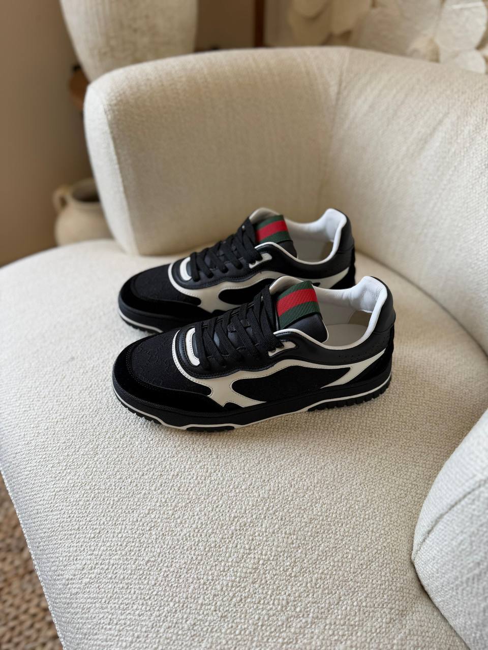 Gucci Re-Web trainer
*VIP QUALITY*
*SIZE:40 to 46*
450 dhs✅

Zain185
♥️♥️♥️