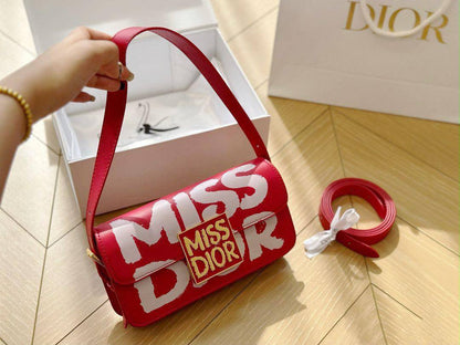 MISS DIOR 

HIGH QUALITY 

OFFER 

WITH BOX 

65 DHS🇦🇪🇦🇪

Zain295
♥️♥️♥️