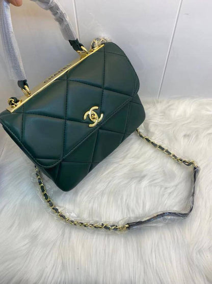 Chanel
105 dhs🪙🌨️
high quality  24cm

Zain26
♥️♥️♥️