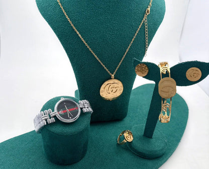 Watches boxes
Chanel
Dior
Gucci
LV

With box 
90 dhs🇦🇪🇦🇪

Zain45 
♥️♥️♥️