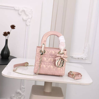 Dior
Master🌺🌺
280 dhs✅

Zain141
♥️♥️♥️