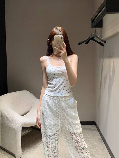 *New collections 💕💕  
180 dhs❤️
*good  quality  
*Sizes:S M L 
*AVAILABL

Zain231
♥️♥️♥️