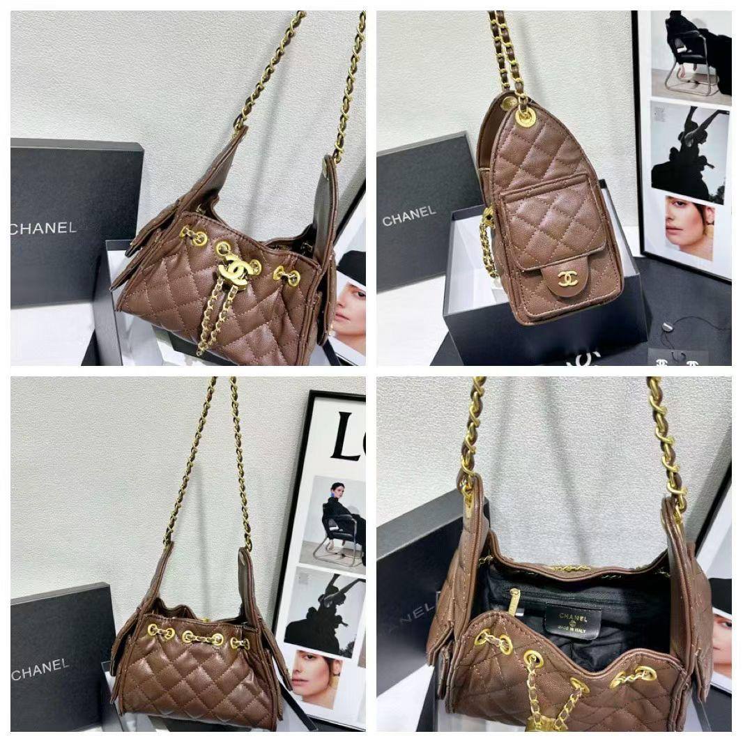 Chanel
110 dhs🇦🇪🇦🇪 
high quality 
with box 
22cm

Zain26
♥️♥️♥️