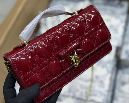 Dior
120 dhs💓
with box

Zain175
♥️♥️♥️