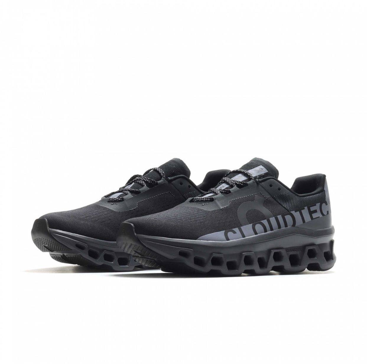 On Cloud monster 1. Full Balck. 
Size 36-45. 
220 dhs✅

Zain242
♥️♥️♥️