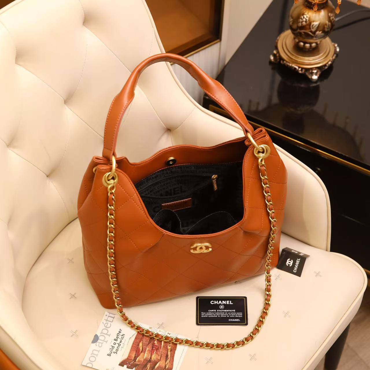 Chanel
95 dhs✅

Zain143
♥️♥️♥️