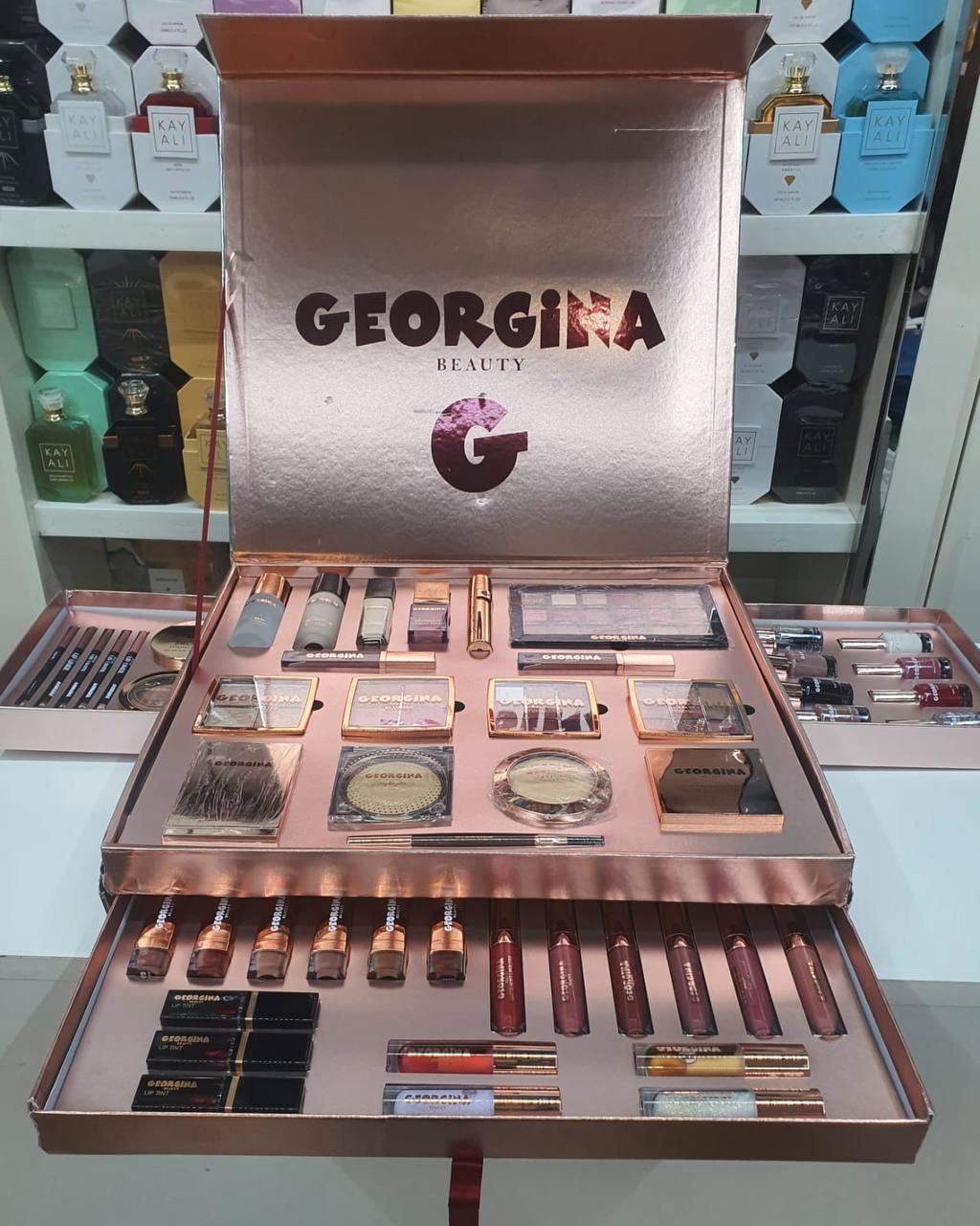 Georgina Set
300 dhs💛

Zain64
♥️♥️♥️