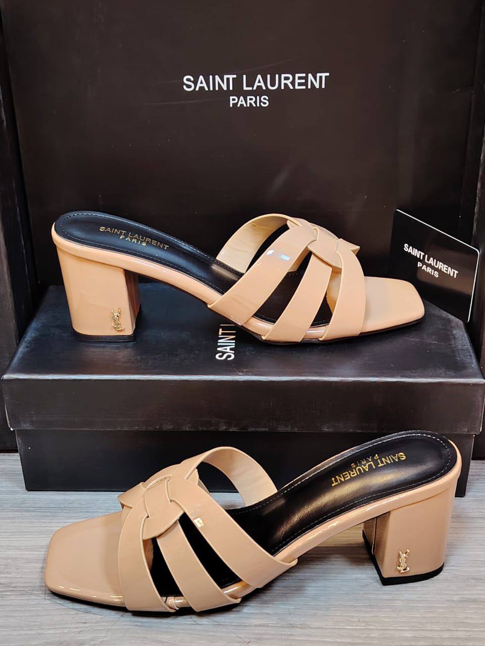 YSL
Size 36 To 41
100 dhs✅

Zain120
♥️♥️♥️