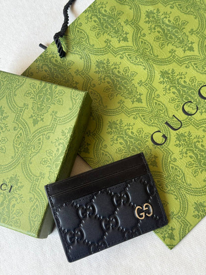 Guccl 

Card holder💝

 💝Super Master

250 dhs🇦🇪🇦🇪

Zain275
♥️♥️♥️