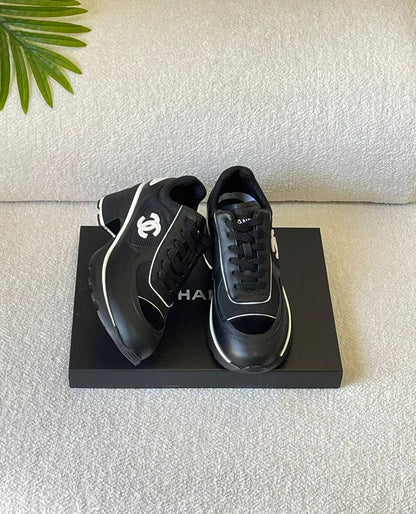 CHANEL 
SuperMaster Quality 💯
500 dhs🪙💚
Size: 36-41💥

Zain171
♥️♥️♥️