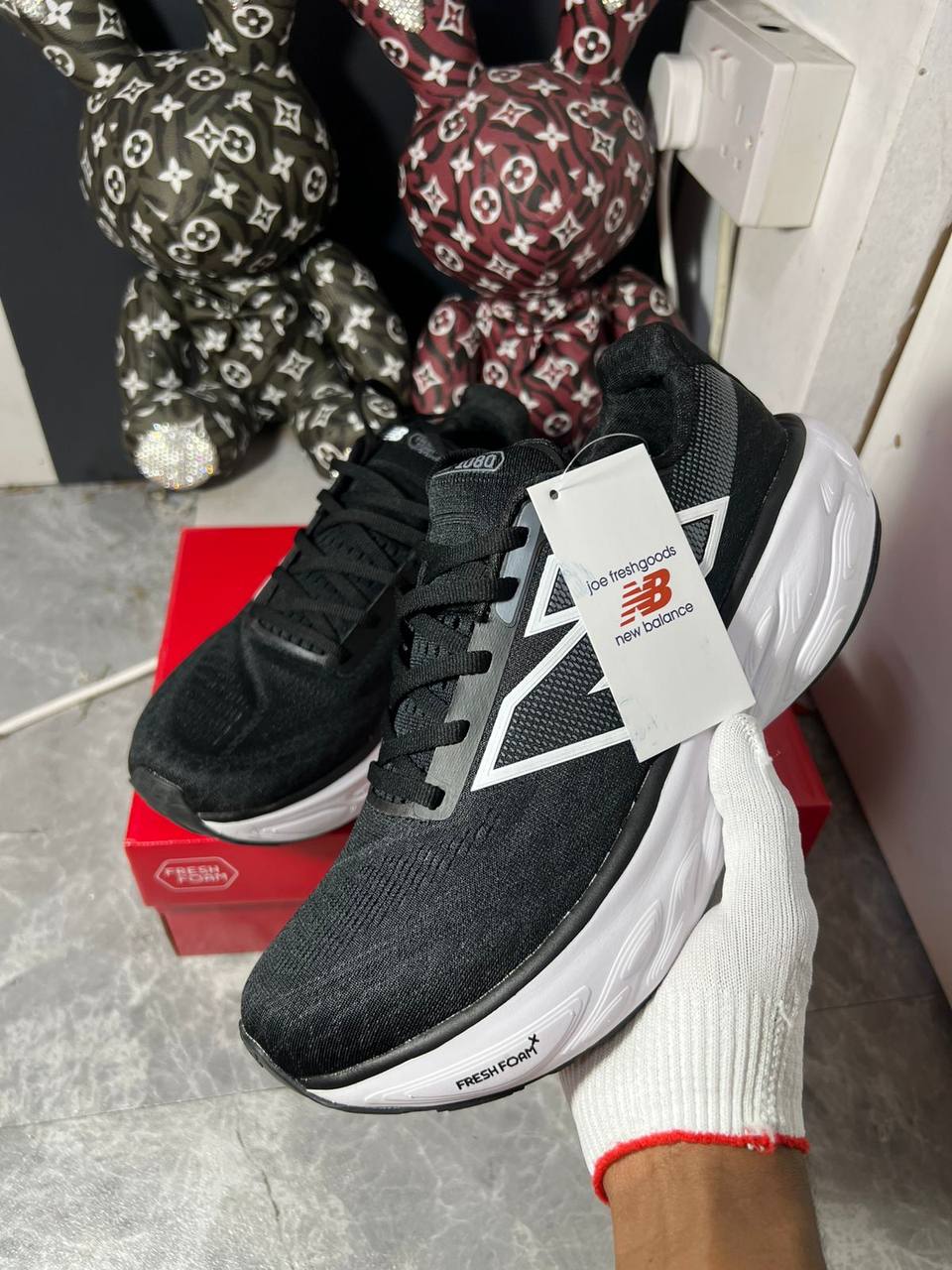 New Balance Fresh Foam X 1080 v14 ‘Black/White’🤍⬛️
36-45 AVAILABLE 
220 dhs🇦🇪

Zain242
♥️♥️♥️