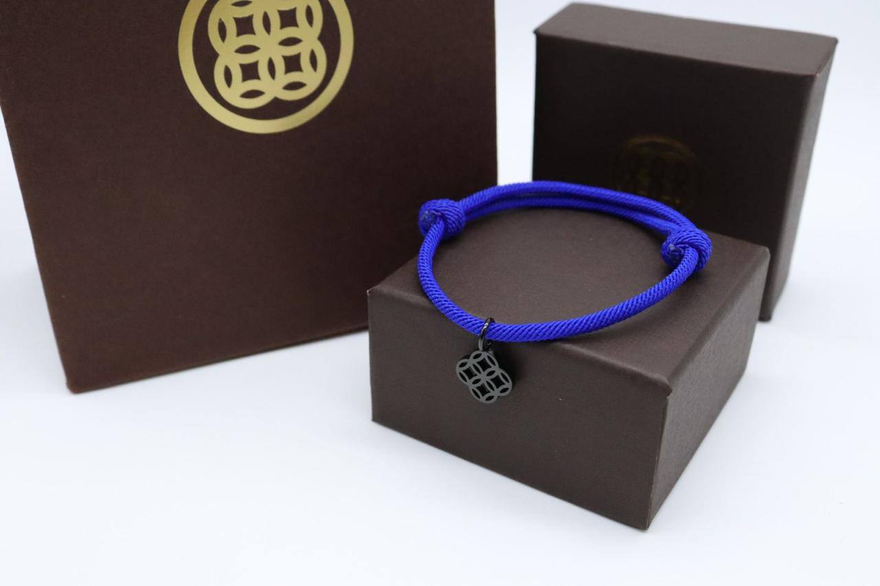 Bracelet 
55 dhs💓
+Box and paper bag🎁

Zain33
♥️♥️♥️