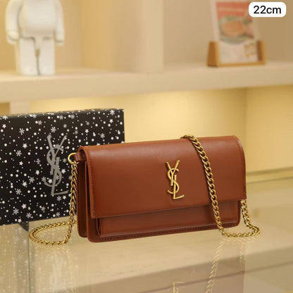 🌼 YSL Sunset
1️⃣ First quality ＋🎁
Size : 22 * 14 * 6 cm
90 dhs✅
with box🎁

Zain115
♥️♥️♥️