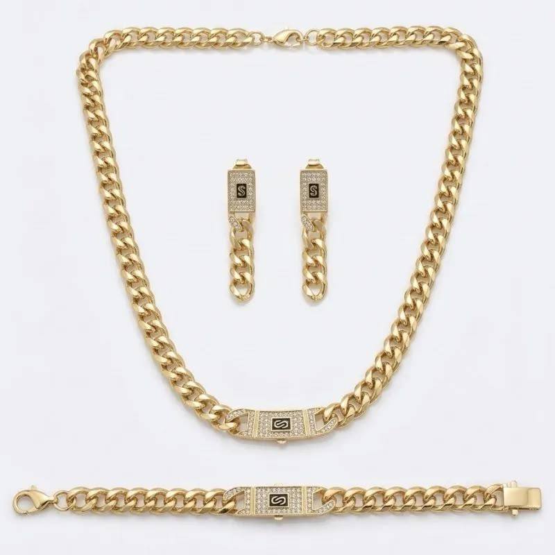 APM SET 
Necklace 🦋
Earring😍
Bracelet 👀
good quality 💯

With master box 📦 👍👍
70 dhs✅

Zain216
♥️♥️♥️