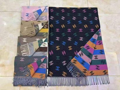 Scarf
Winter scarf cashmiri 
good quality
45 dhs❣️

Zain278
♥️♥️♥️