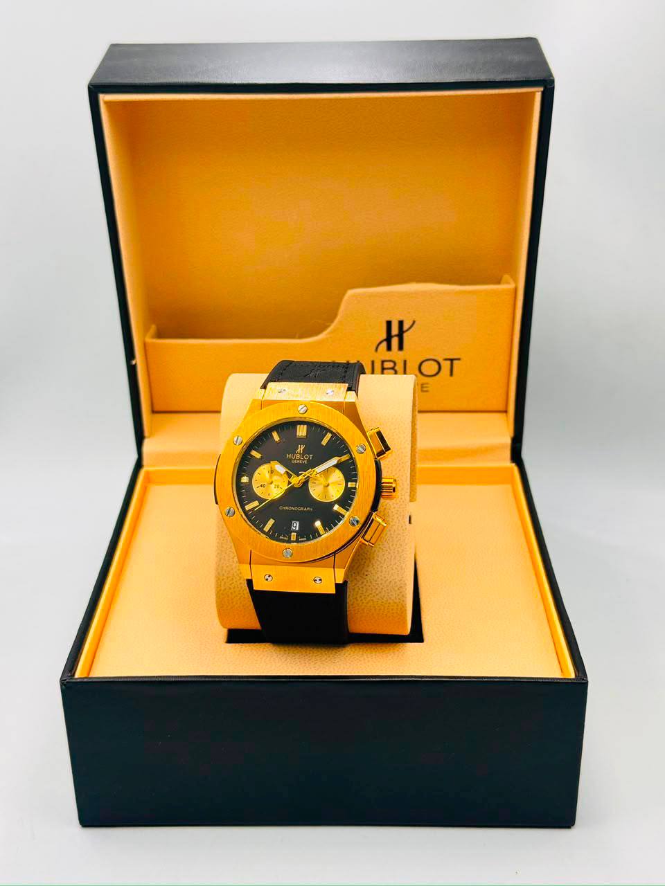 Hublot men
*New Arrival*🔥
85 dhs🇦🇪🇦🇪

Zain08
♥️♥️♥️