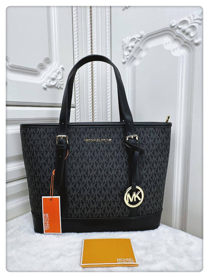 MK
high quality
36cm
110 dhs✅

Zain136
♥️♥️♥️