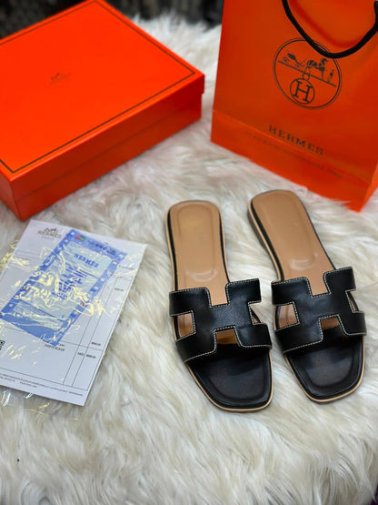Hermes
Size:36 to 41
90 dhs🇦🇪🇦🇪

Zain241
♥️♥️♥️