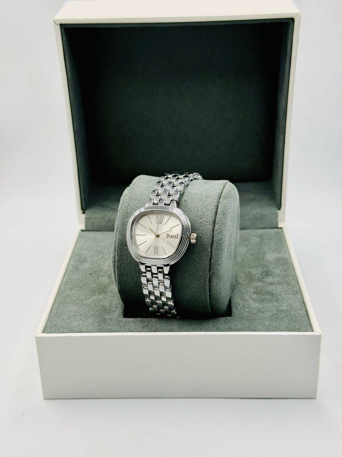 Piaget ladies
*Offer price 
40 dhs🪙🌨️

Zain08
♥️♥️♥️