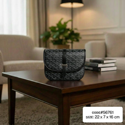 GOYARD ʙᴇʟᴠᴇᴅᴇʀᴇ
ᴍᴇssᴇɴɢᴇʀ ғʟᴀᴘ ʙᴀɢ
ɢᴏʏᴀʀᴅɪɴᴇ ᴄᴏᴀᴛᴇᴅ ᴄᴀɴᴠᴀs
ʟᴇᴀᴛʜᴇʀ ᴛʀɪᴍ
ᴡɪᴛʜ ʟᴏɴɢ ʙᴇʟᴛ sᴛʀᴀᴘ
sɪᴢᴇ: 22 cm

60 dhs✅

Zain31
♥️♥️♥️