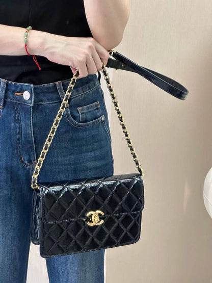 🌼*CHANEL*🤍
       
         For Price 👇 WTSP Text Zain 0568585901✨ 😍 ✨
       
🌓Available now 🌓💫
For Price 👇 WTSP Text Zain 0568585901

Zain246
♥️♥️♥️