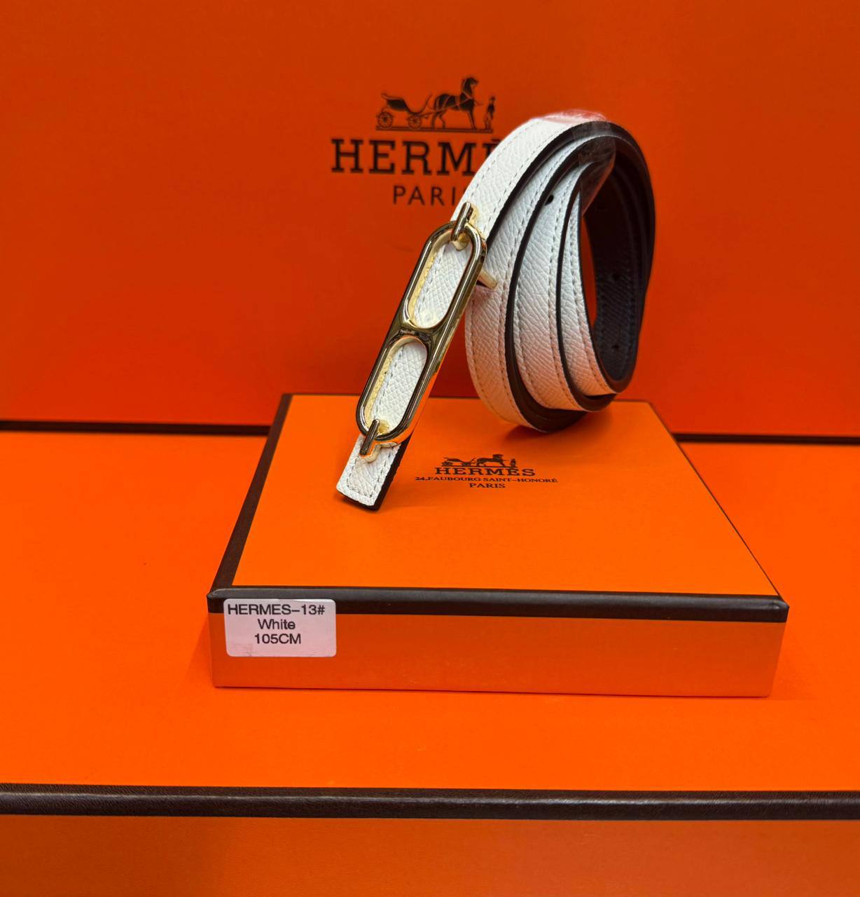 Hermes Belt

With box 
🎁🎁🎁

55 dhs💓

Zain93
♥️♥️♥️
