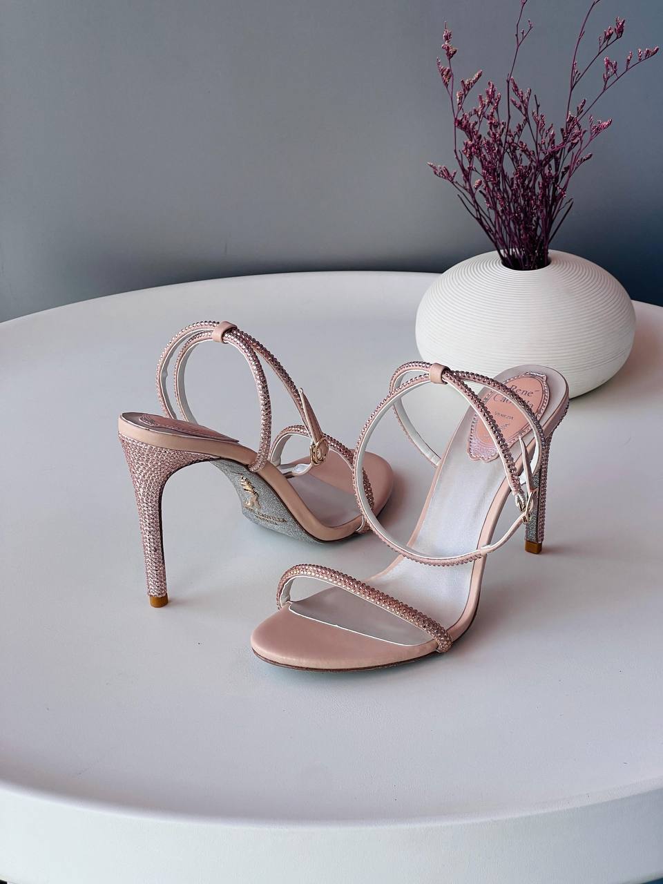 Rene caovilla 🌸
36_41
Super high quality* 
450 dhs✅

Zain176
♥️♥️♥️