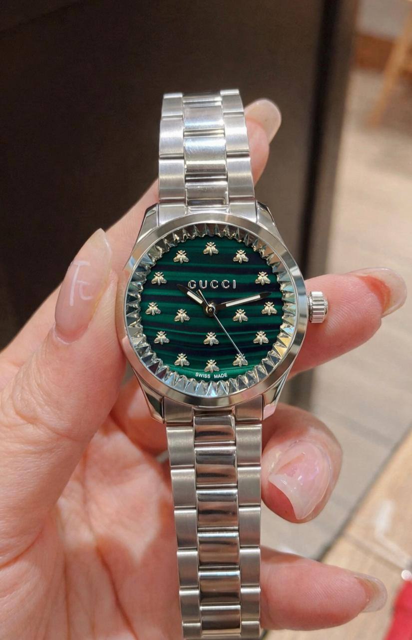 Gucci
 watch for ladies 
good quality
260 dhs❣️

Zain59
♥️♥️♥️