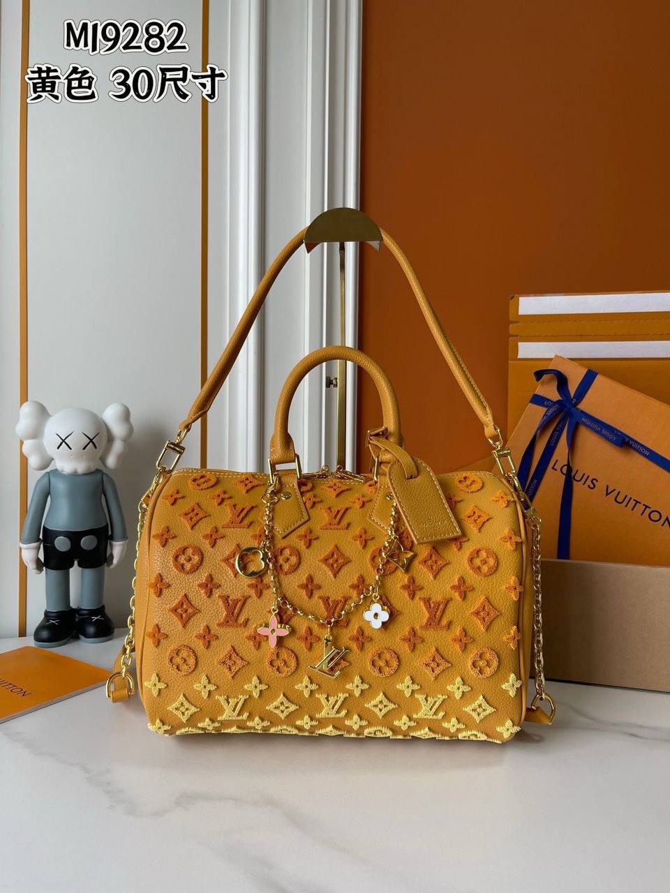 Lv Speedy 
Master🌺🌺
30cm  
310 dhs💓

Zain114
♥️♥️♥️