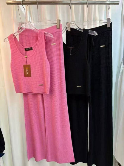 *New collections     
230 dhs🪙💚
*good  quality  
*Sizes:S M L * 
*AVAILABLE NOW*🥰🛍️🛍️

Zain231
♥️♥️♥️