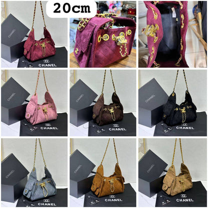 Chanel
Good Quality 
With Box
🎁🎁🎁

115 dhs💓

Zain250
♥️♥️♥️