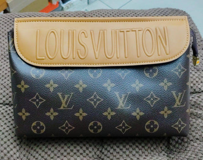 AVAILABLE 
CLUTCH 

Mixed BAGS 
Fendi
Gucci
Dior
Lv

For Price 👇 WhatsApp✅
0568585901 
0507557372
0552275751 Owner Zain 👌

HIGH QUALITY 🎁
Zain169
♥️♥️♥️