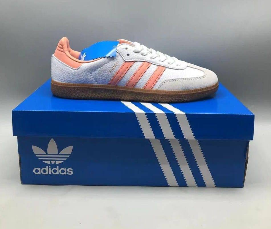Adidas  Samba
Size 36 to 45
60 dhs🪙💕

Zain05
♥️♥️♥️