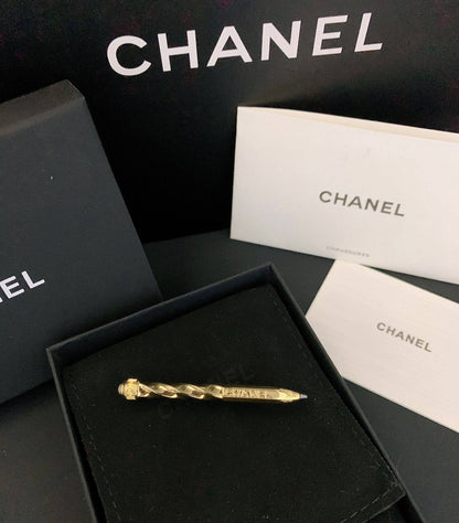 Chanel

55 dhs❣️
         _With_
          *Box* 📦✅
🎁🎁🎁

Zain89
♥️♥️♥️