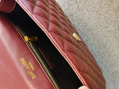 LV - YSL
90 dhs✅ 

high quality 

With box  
🎁🎁🎁

25Cm

Zain26
♥️♥️♥️