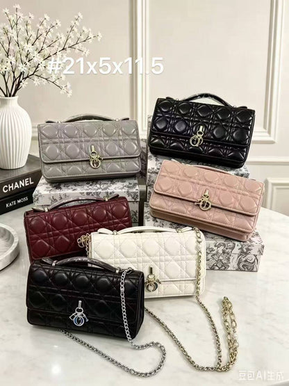 Dior
105 dhs🇦🇪🇦🇪
good-quality with box

Zain35
♥️♥️♥️