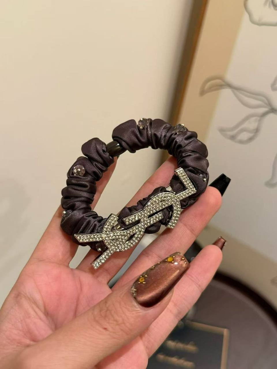 Head Accessories ❤️‍🔥*
good quality 💯
With paper bag🛍️
20 dhs💓

Zain216
♥️♥️♥️