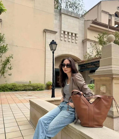 YSL 
HIGH QUALITY 
100 dhs🇦🇪🇦🇪

Zain295
♥️♥️♥️