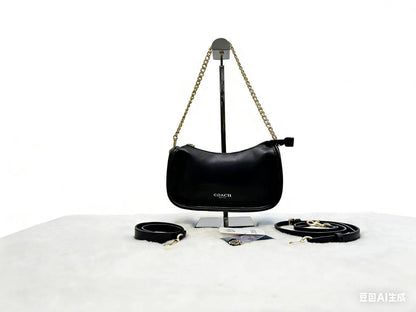 Coach Waverly Shoulder Bag
Size:23cm 
With box 📦 
95 dhs💓

Zain56
♥️♥️♥️