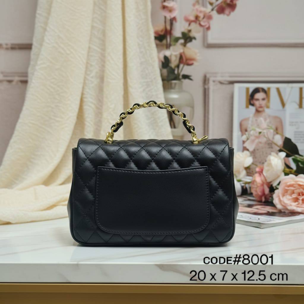 CHANEL ᴛᴏᴘ ʜᴀɴᴅʟᴇ 
ᴄᴀʟғsᴋɪɴ ʟᴇᴀᴛʜᴇʀ ᴍᴀᴛᴇʀɪᴀʟ
ᴡɪᴛʜ ᴄʜᴀɪɴ ʙᴇʟᴛ sᴛʀᴀᴘ
sɪᴢᴇ : 20 cm
ᴡɪᴛʜ BOX
🎁🎁🎁

70 dhs❣️

Zain31
♥️♥️♥️