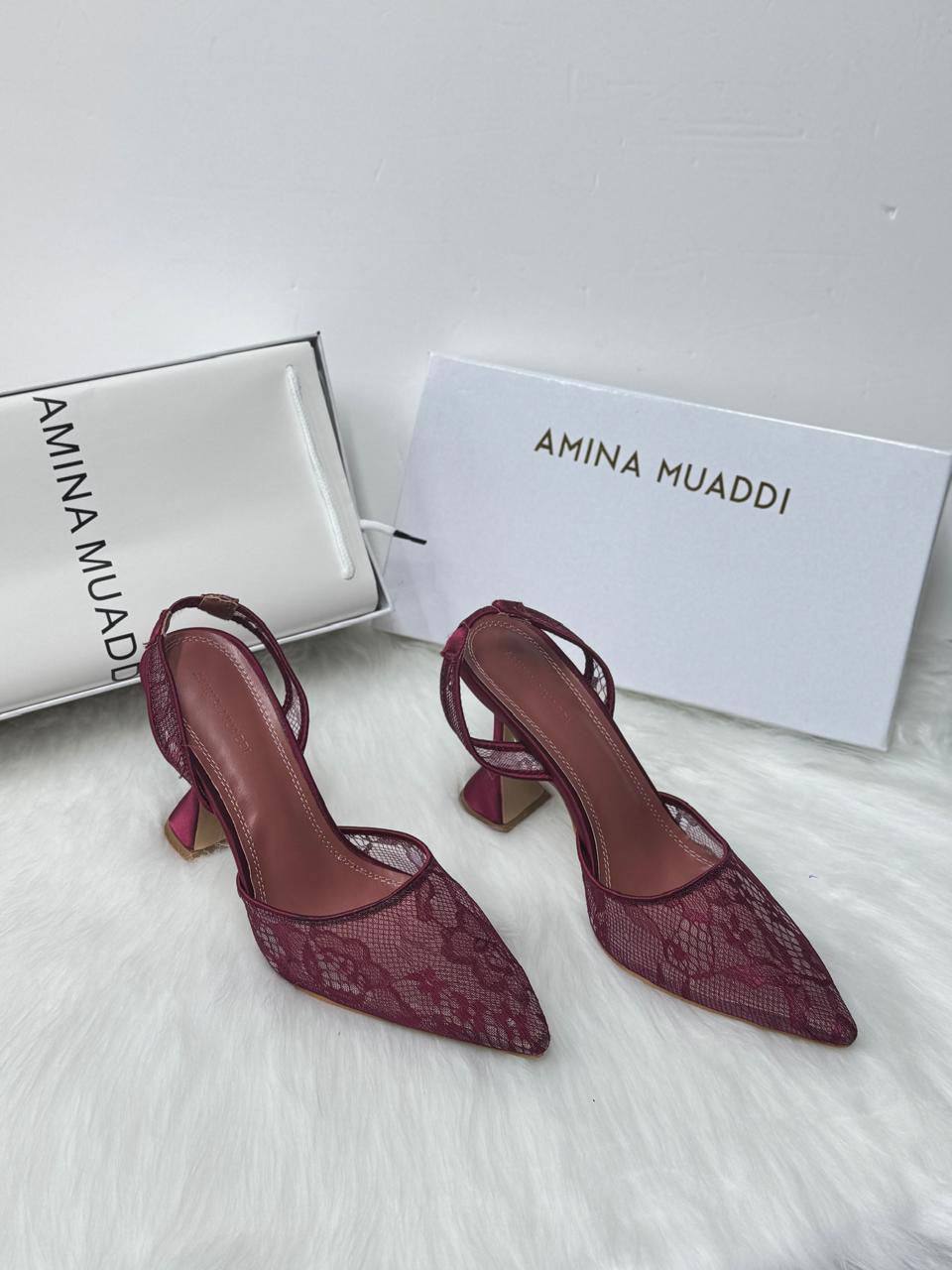 AMINA MUADDI
SIZE 36-41
110 dhs🇦🇪

Zain21
♥️♥️♥️