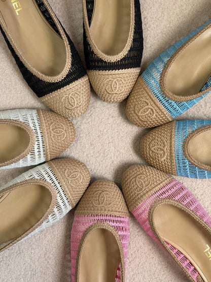 Chanel 
𝑨𝑨𝑨 𝑸𝒖𝒂𝒍𝒊𝒕𝒚
𝑺𝒊𝒛𝒆 𝟑𝟔 𝒕𝒐 𝟒2 
450 dhs✅

Zain81
♥️♥️♥️