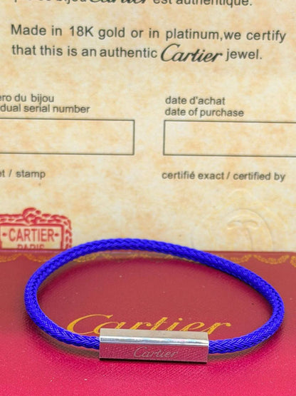 Cartier ❤️‍🔥*
Bracelet 🦋
Stainless Steel 🐦‍🔥
With black boxes 📦 
20 dhs💓
With normal boxes 🗃️ 
And paper bag 🛍️
30 dhs💓

Zain216
♥️♥️♥️