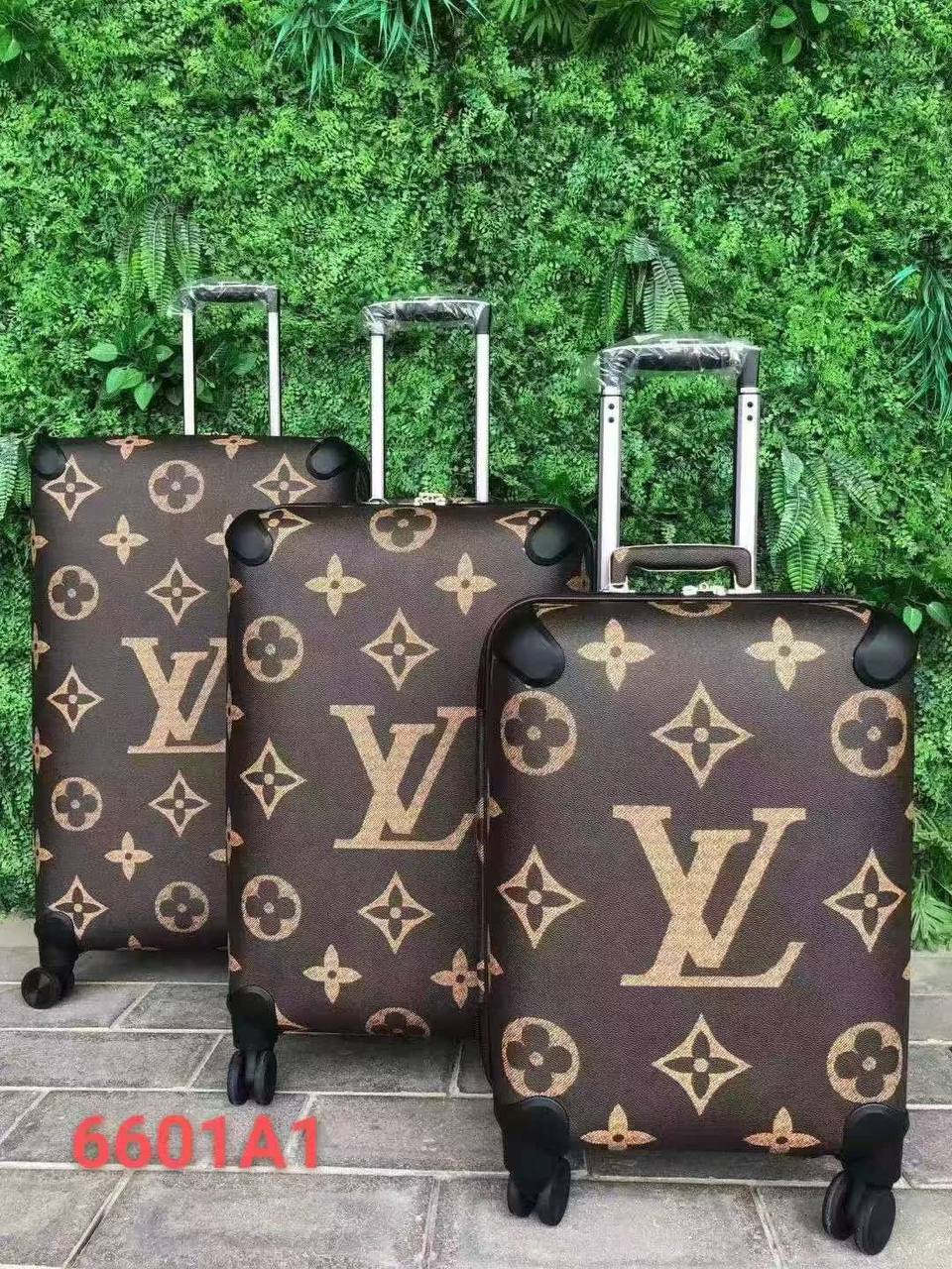 Travel Bags Set
570 dhs✅

Zain200
♥️♥️♥️