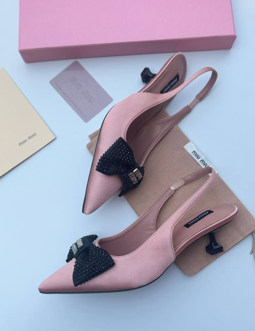 Miu Miu
120 dhs🪙💕
Size 36-42

Zain55
♥️♥️♥️