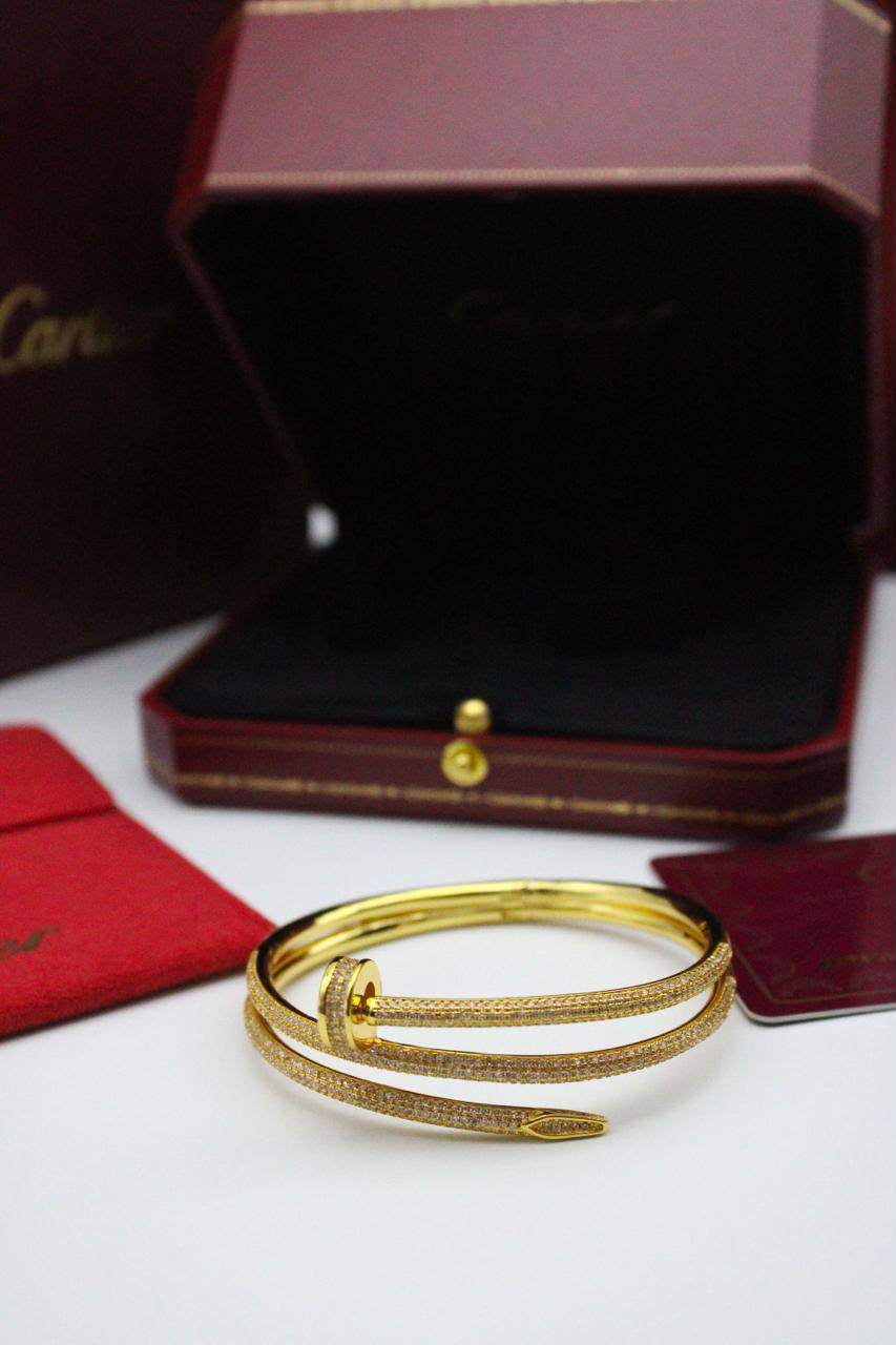 Cartier bangle

140 dhs

Zain122
♥️♥️♥️