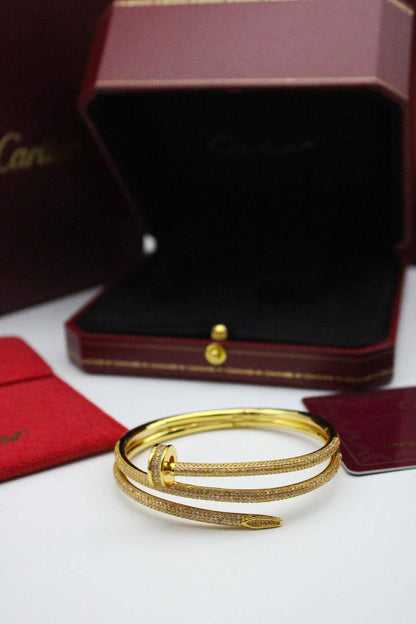 Cartier bangle

140 dhs

Zain122
♥️♥️♥️