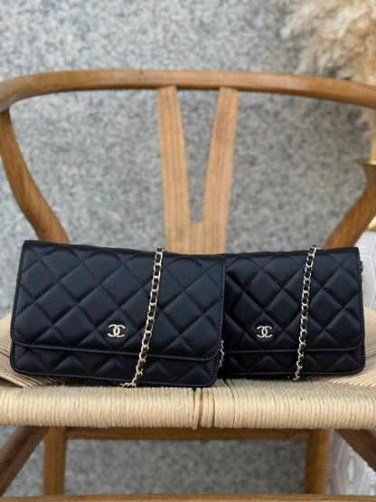 CHANEL
19cm
290 dhs✅
Top quality
With box🎁

Zain167
♥️♥️♥️