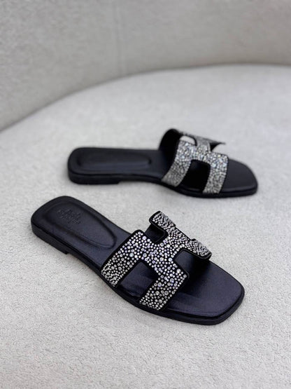 Hermes 
100 dhs🇦🇪🇦🇪
Size 36-42

Zain55
♥️♥️♥️